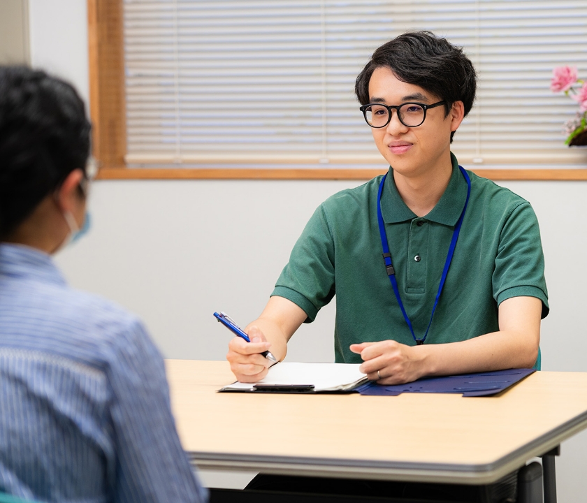 心に寄り添う相談員の仕事
